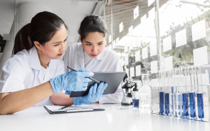 Nuôi cấy tế bào gốc trung mô phục vụ nghiên cứu và y học